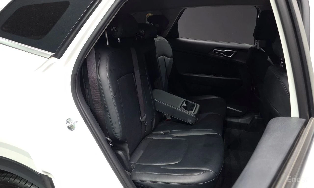 Kia Sportage 1.6 Turbo* Trendy* DISTRONIC* HARMAN KARDON* , снимка 14 - Автомобили и джипове - 54881875