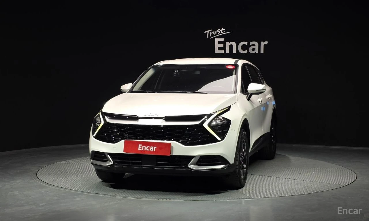 Kia Sportage 1.6 Turbo* Trendy* DISTRONIC* HARMAN KARDON* , снимка 2 - Автомобили и джипове - 54881875