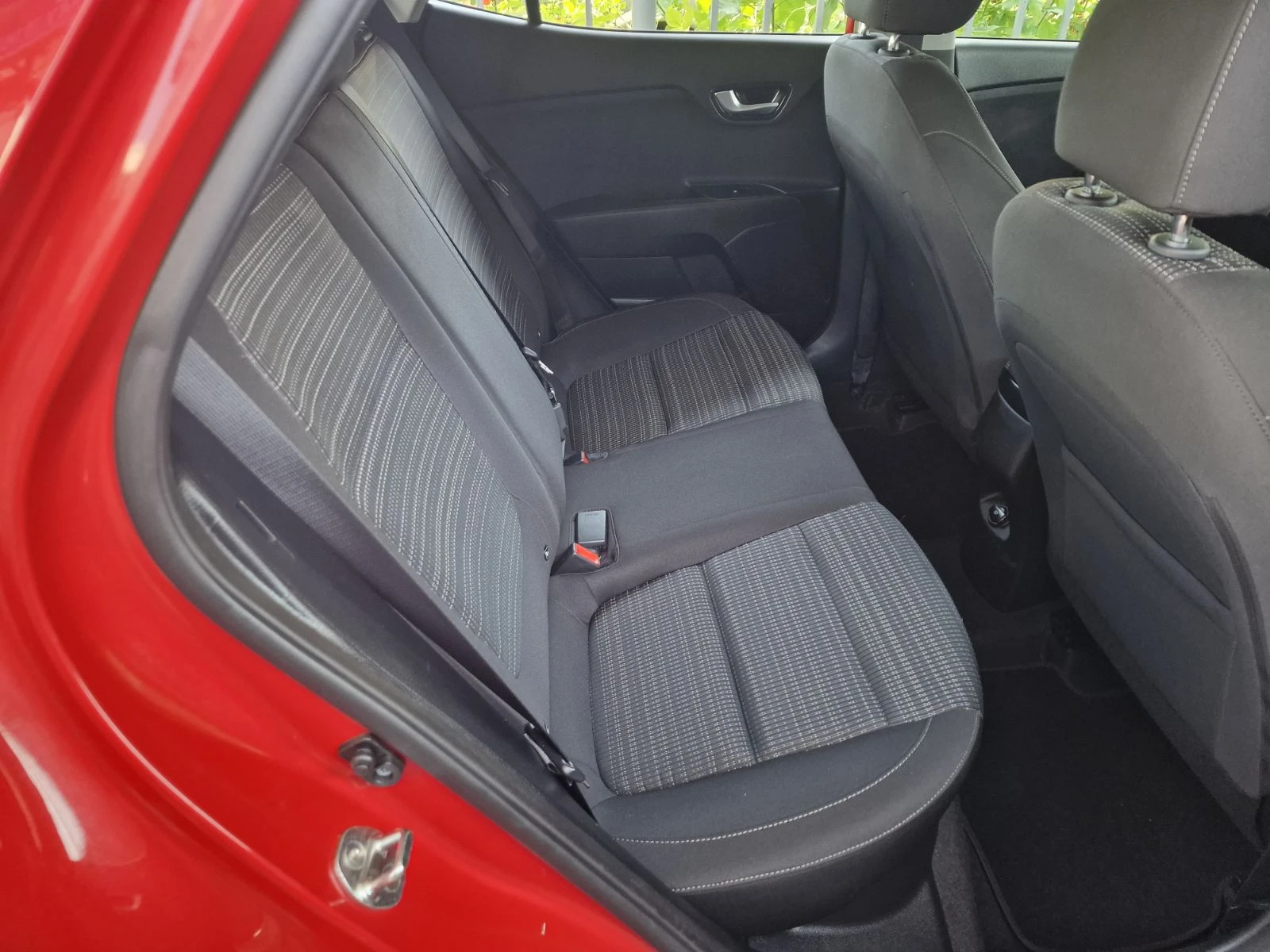 Kia Stonic 1.4I-ECO-GPL--ГАЗ-NAVI-CAMERA, снимка 10 - Автомобили и джипове - 55301717