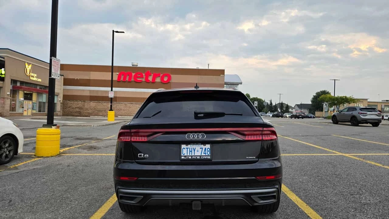 Audi Q8  Progressiv / DISTRONIC / 360 / ОБДУХВАНЕ , снимка 4 - Автомобили и джипове - 55500607