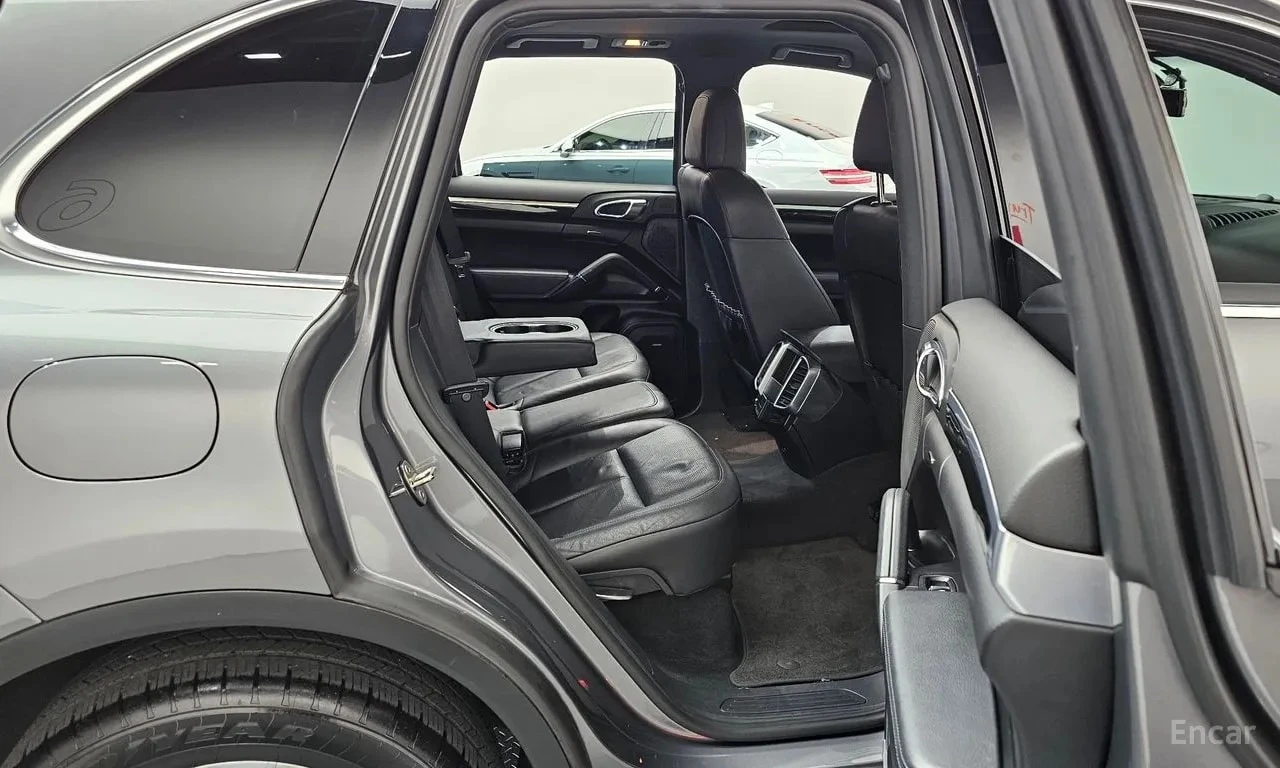 Porsche Cayenne 3.6 | АВТОФИНАНСИРАНЕ БЕЗ ПЪРВОНАЧАЛНА ВНОСКА, снимка 12 - Автомобили и джипове - 55837169