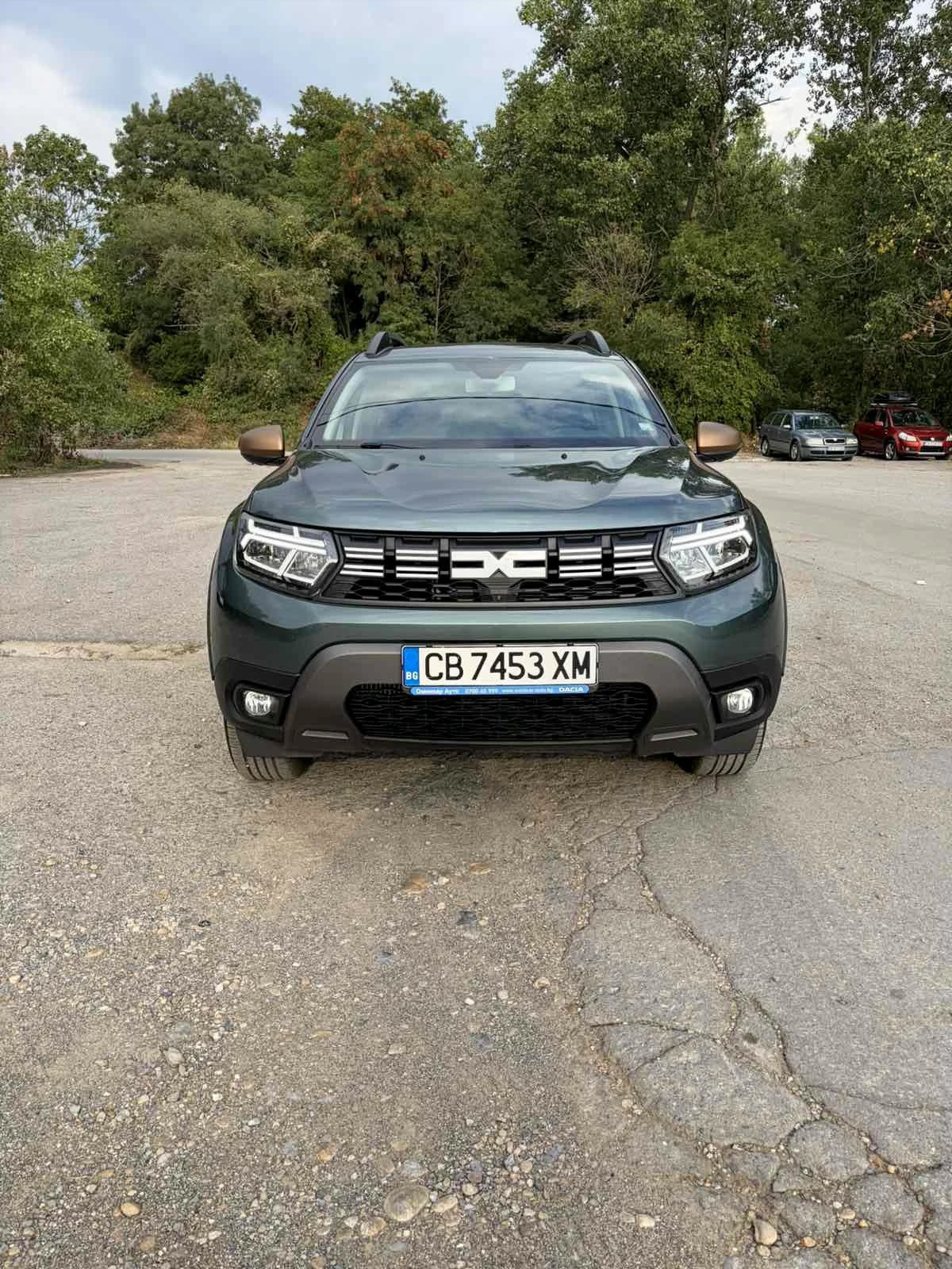 Dacia Duster Газ-бензин, снимка 2 - Автомобили и джипове - 55906130