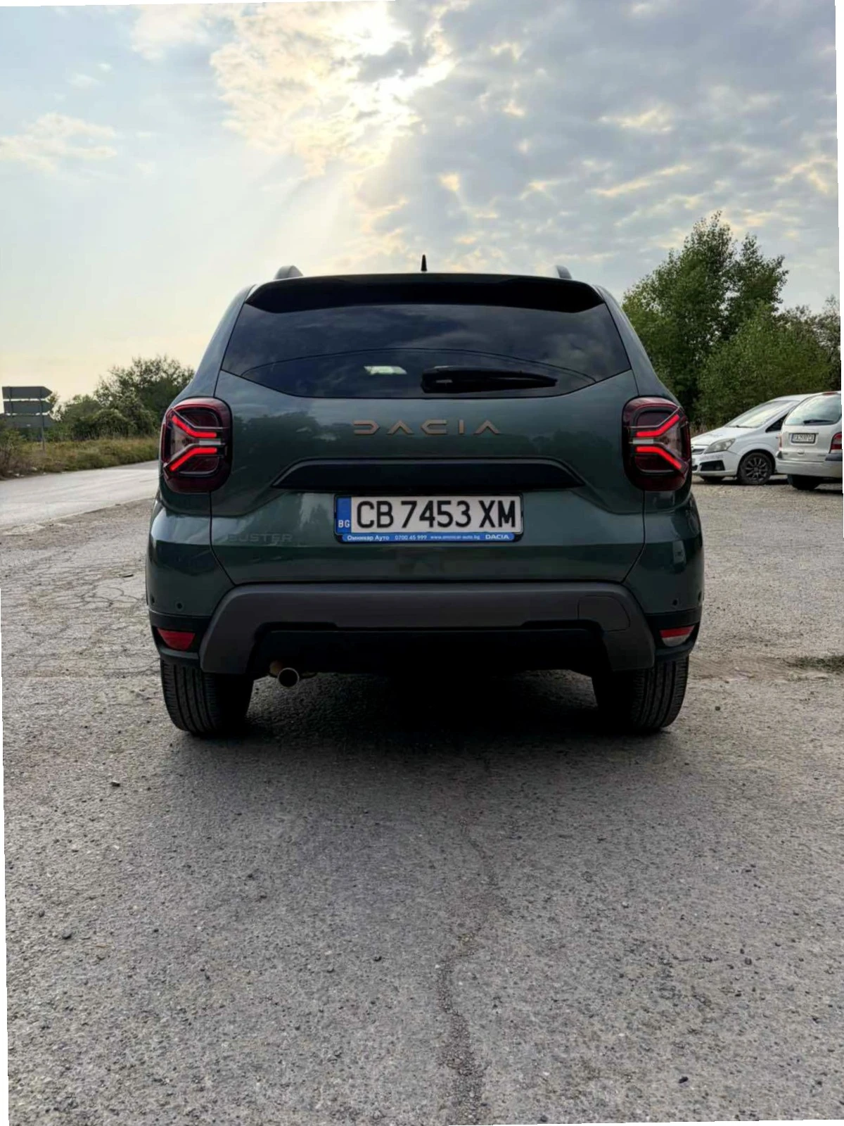 Dacia Duster Газ-бензин, снимка 8 - Автомобили и джипове - 55906130