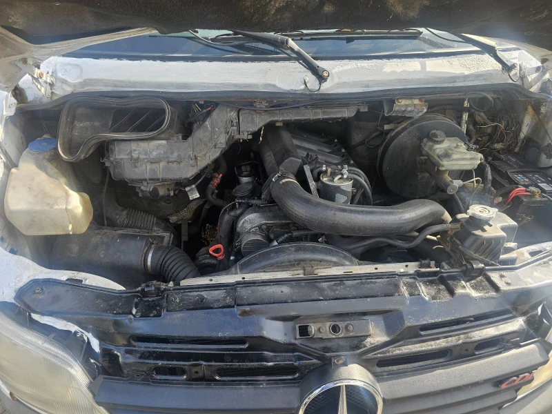 Mercedes-Benz 313 2.2 Топ !, снимка 8 - Бусове и автобуси - 51914798