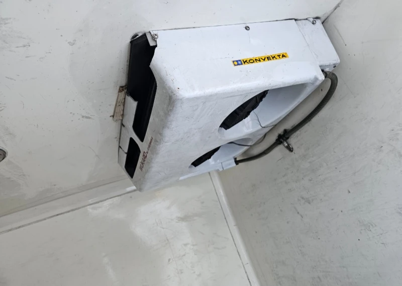 Mercedes-Benz 313 2.2 Топ !, снимка 3 - Бусове и автобуси - 51914798