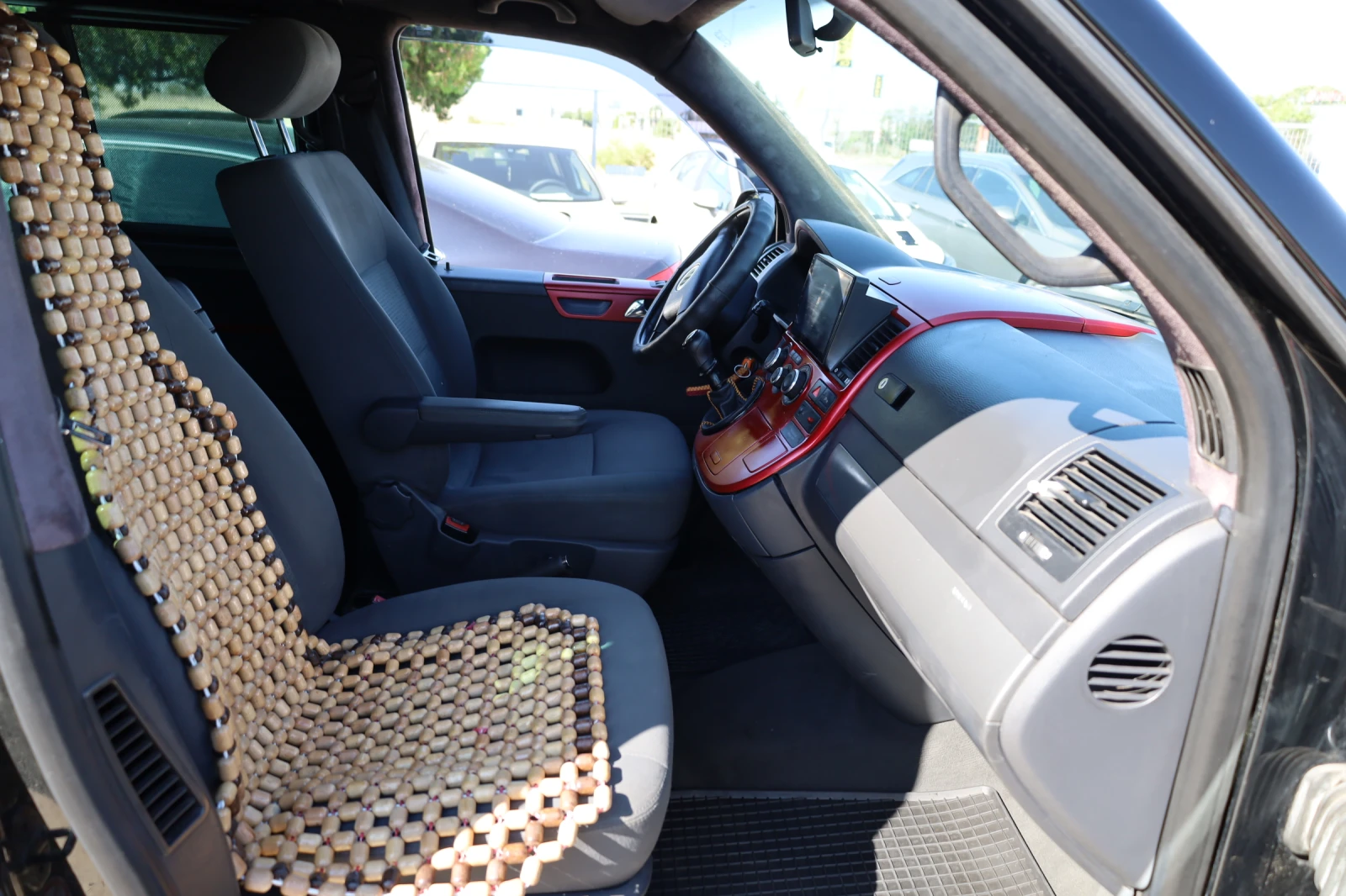 VW Transporter T5, снимка 12 - Бусове и автобуси - 55523005