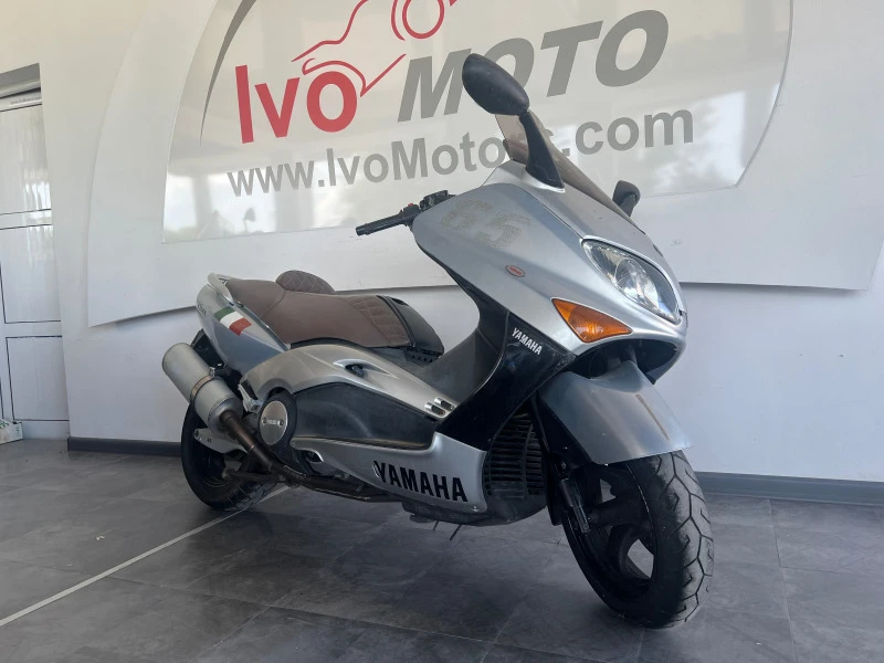 Yamaha T-max карбуратор НОВ акумулатор 3 Септември, снимка 1 - Мотоциклети и мототехника - 46010600