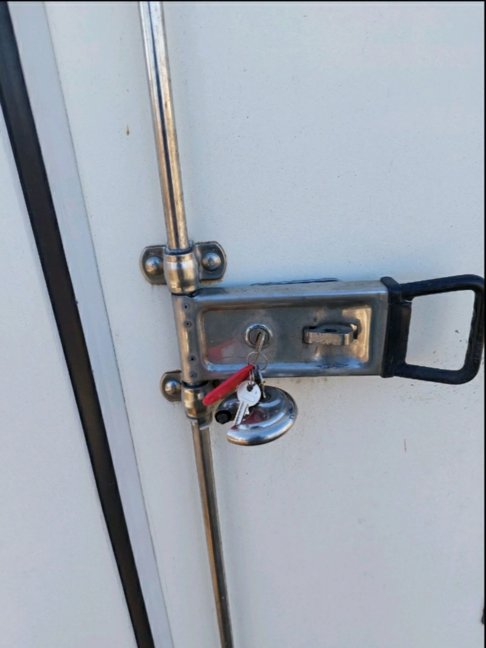 �� ��������� Humbaur | Mobile.bg � ����������� 6