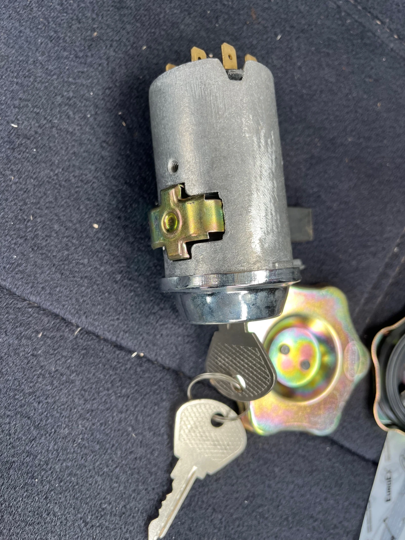 LADA/      | Mobile.bg   12