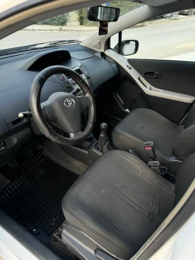 Toyota Yaris, снимка 8