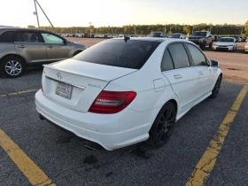 Mercedes-Benz C 350 * CARFAX * ОПЦИЯ ЗА ФИНАНСИРАНЕ * , снимка 3