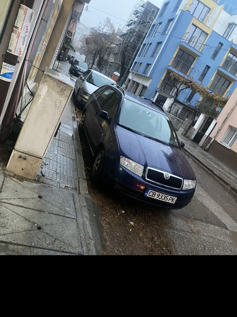 Skoda Fabia, снимка 2 - Автомобили и джипове - 48549912