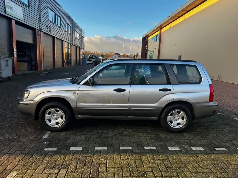 Subaru Forester 2.0 GAZ, снимка 3 - Автомобили и джипове - 48799916