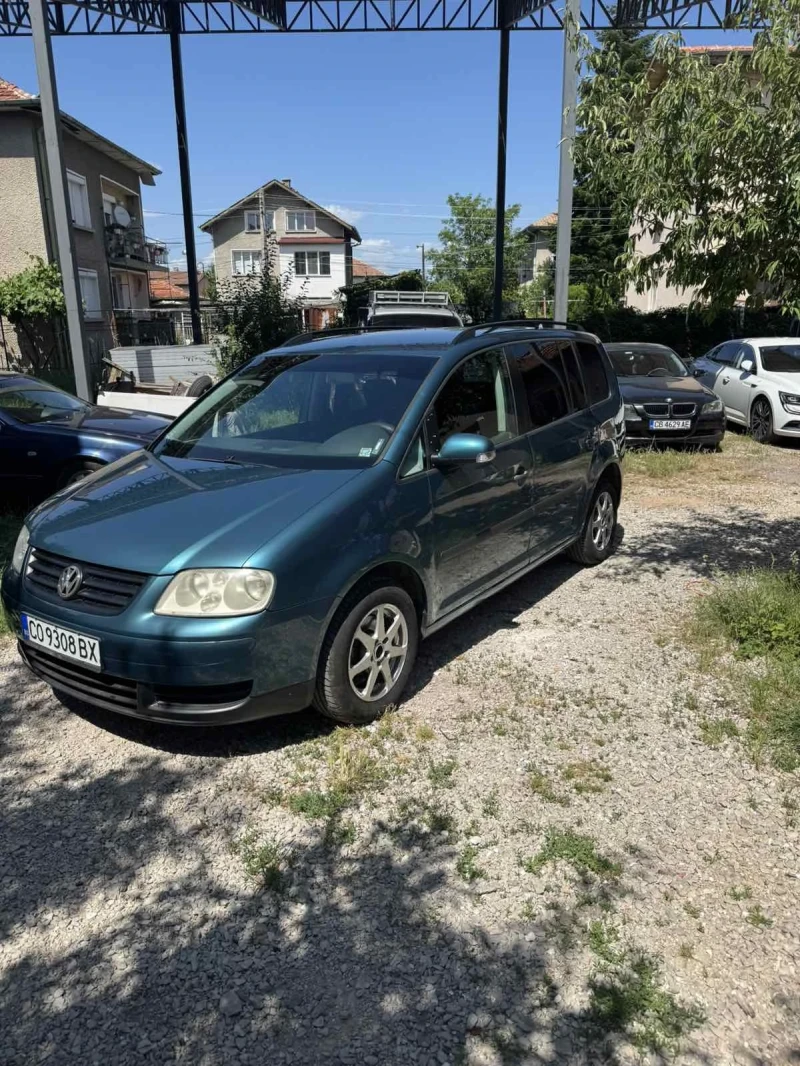 VW Touran, снимка 2 - Автомобили и джипове - 52146625