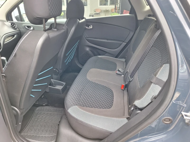 Renault Captur 1.3 i 150 k.c., снимка 11 - Автомобили и джипове - 52690689