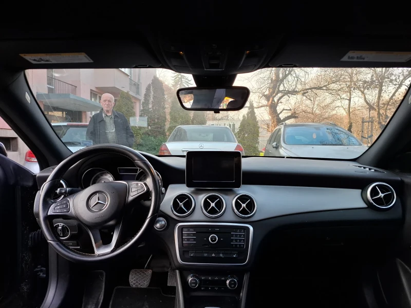 Mercedes-Benz CLA 250, снимка 13 - Автомобили и джипове - 52875695