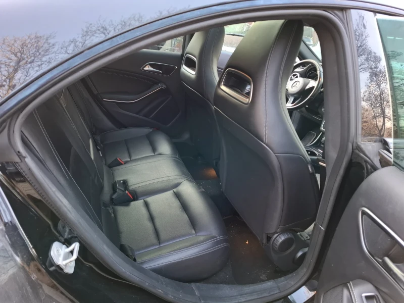 Mercedes-Benz CLA 250, снимка 14 - Автомобили и джипове - 52875695
