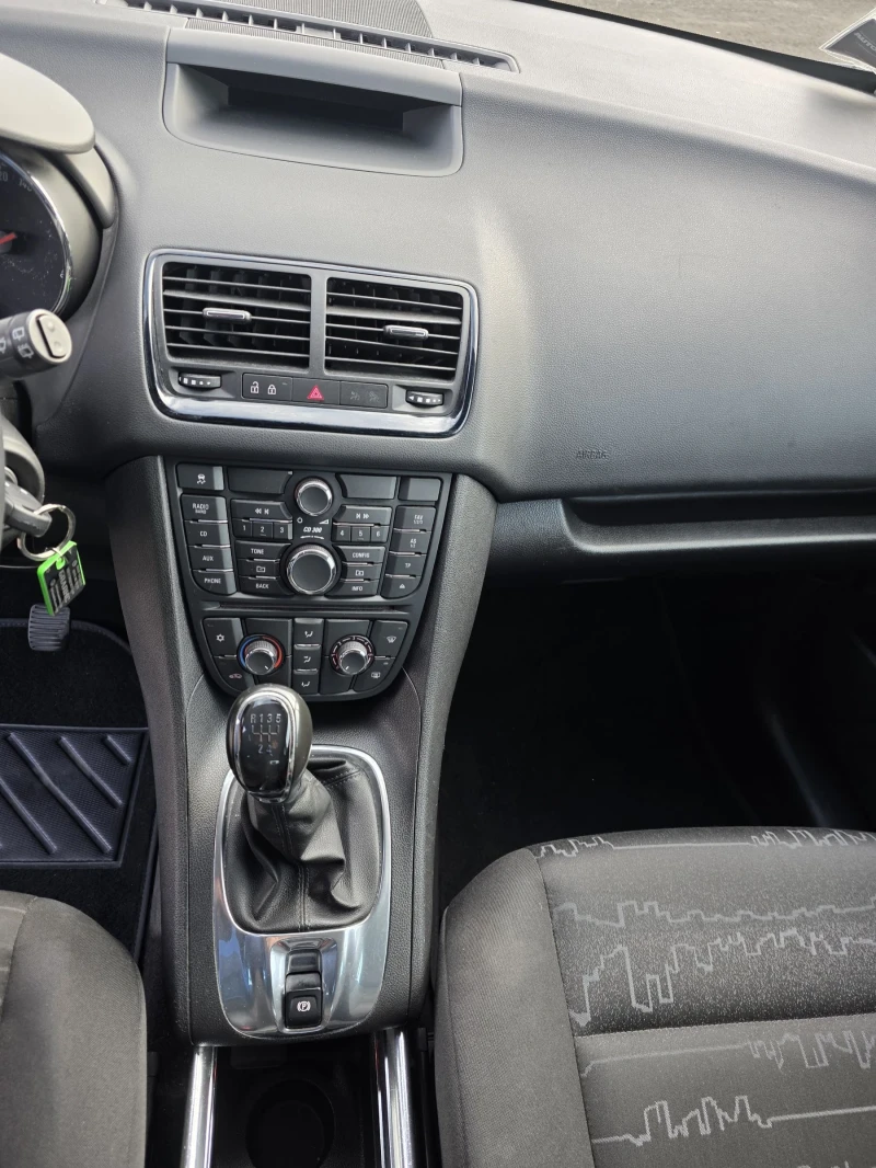 Opel Meriva 1.4T 120000km!, снимка 14 - Автомобили и джипове - 53442563