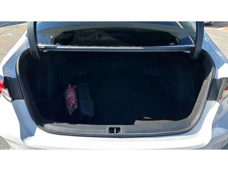 Toyota Corolla SDN 1.8 HSD EXECUTIVE PLUS - изображение 10