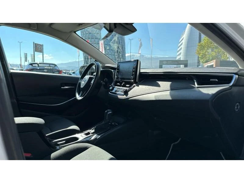 Toyota Corolla SDN 1.8 HSD EXECUTIVE PLUS - изображение 6