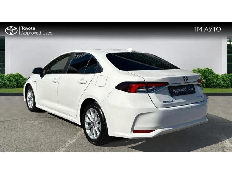 Toyota Corolla SDN 1.8 HSD EXECUTIVE PLUS - изображение 2