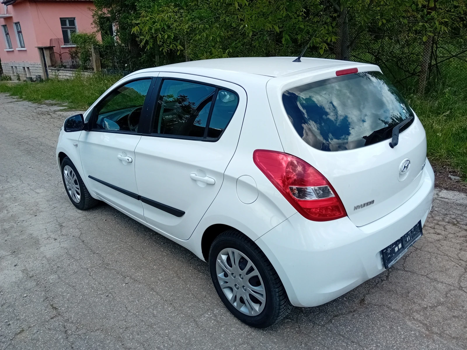 Hyundai I20 1.3 бензин - изображение 3