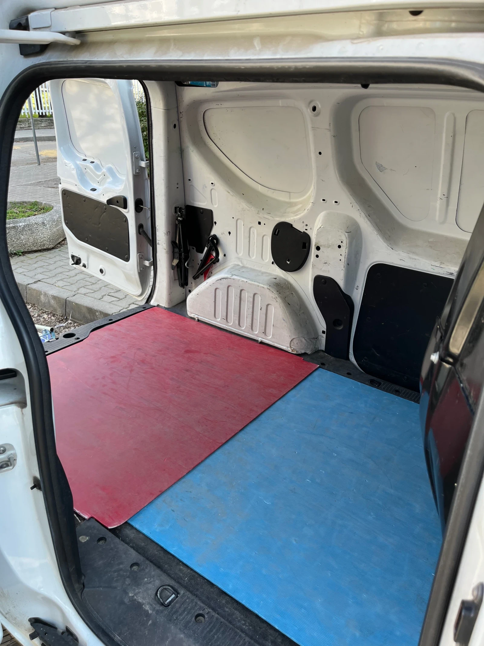 Dacia Dokker 1.5 DCI БАРТЕР, снимка 8 - Автомобили и джипове - 50083066