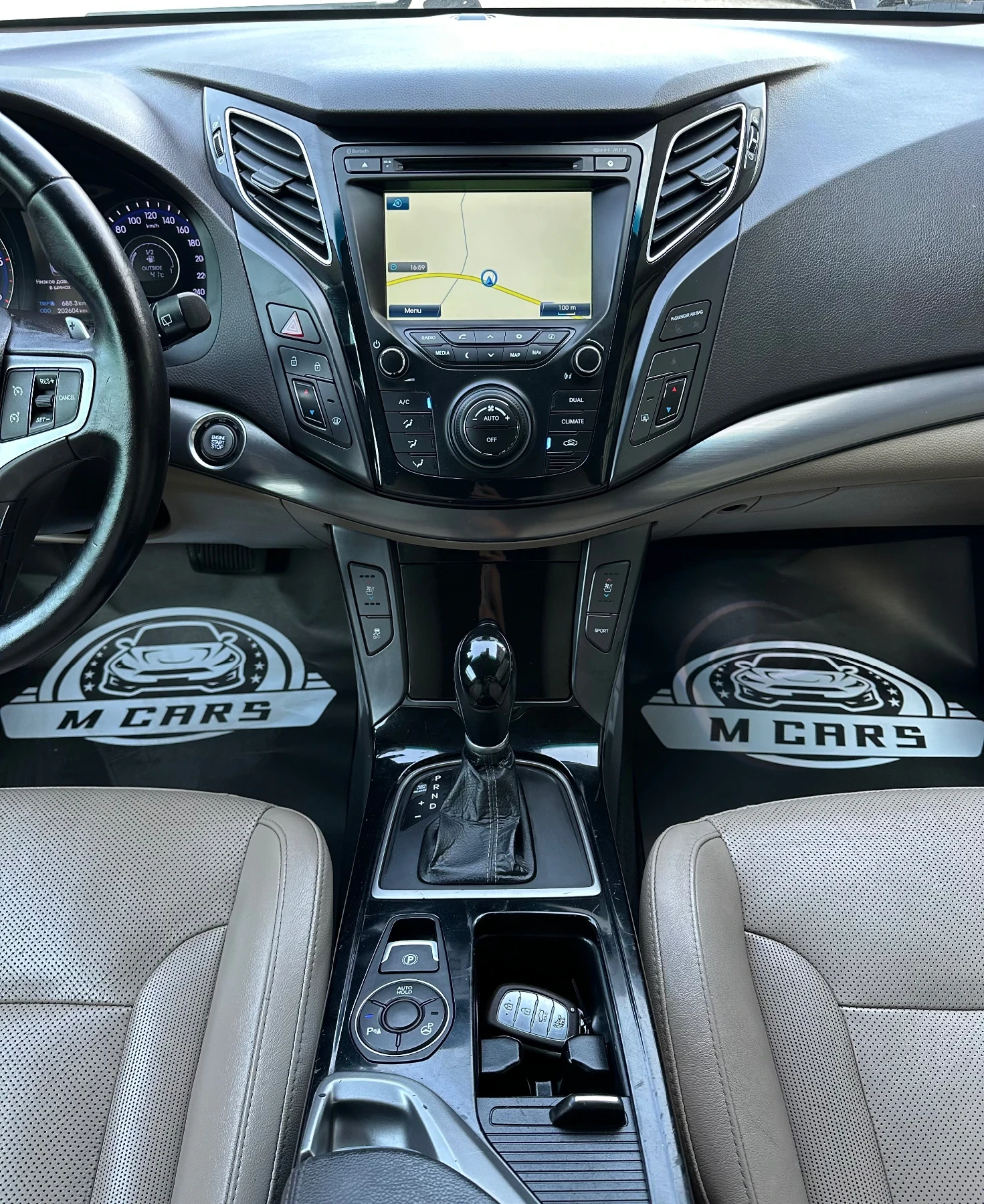 Hyundai I40 KAMERA / KEULESS / AUTOMATIC / PODGREV / ОБДУХВАНЕ - изображение 10