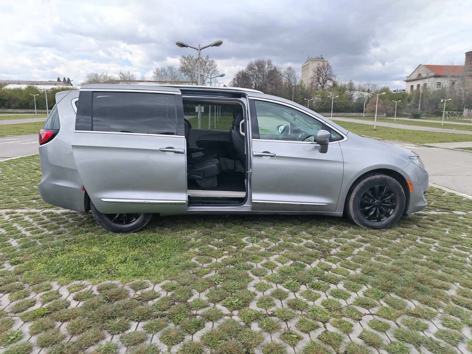 Chrysler Pacifica 3.6L 6+ 1 - изображение 5