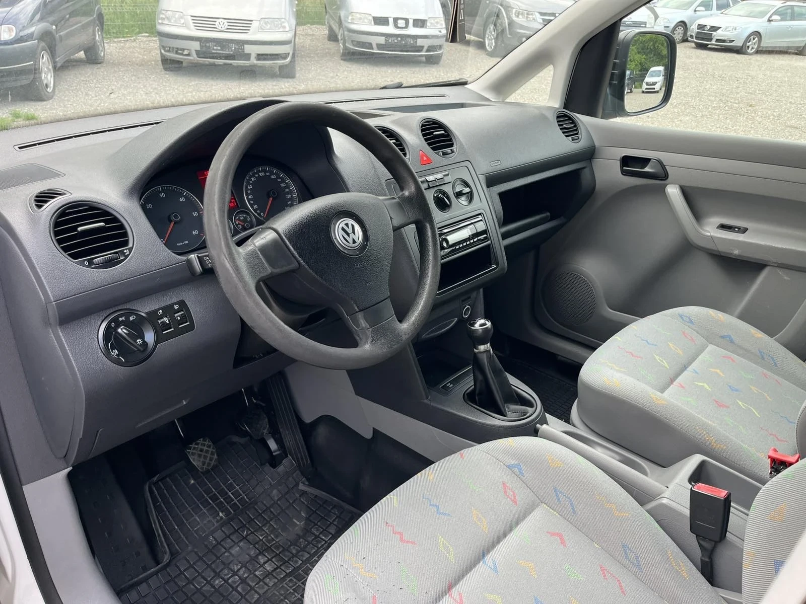 VW Caddy 4х4 / 6ск - изображение 8