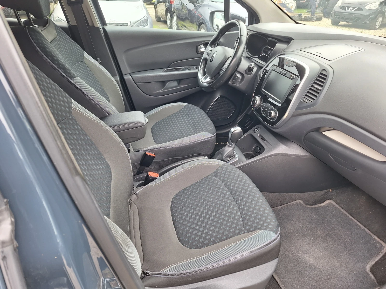 Renault Captur 1.3 i 150 k.c. | Mobile.bg   9