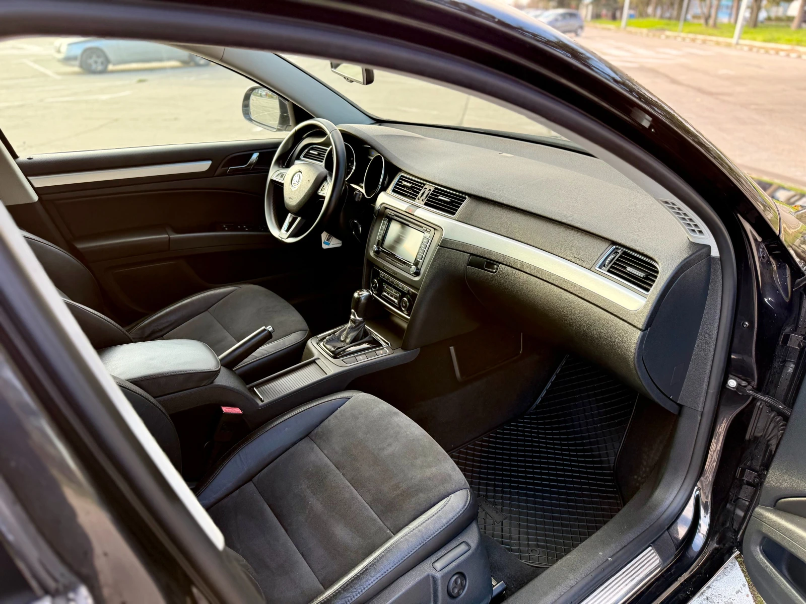 Skoda Superb 2.0TDI* 170HP* 4X4* AUTOMAT  | Mobile.bg � ����������� 11