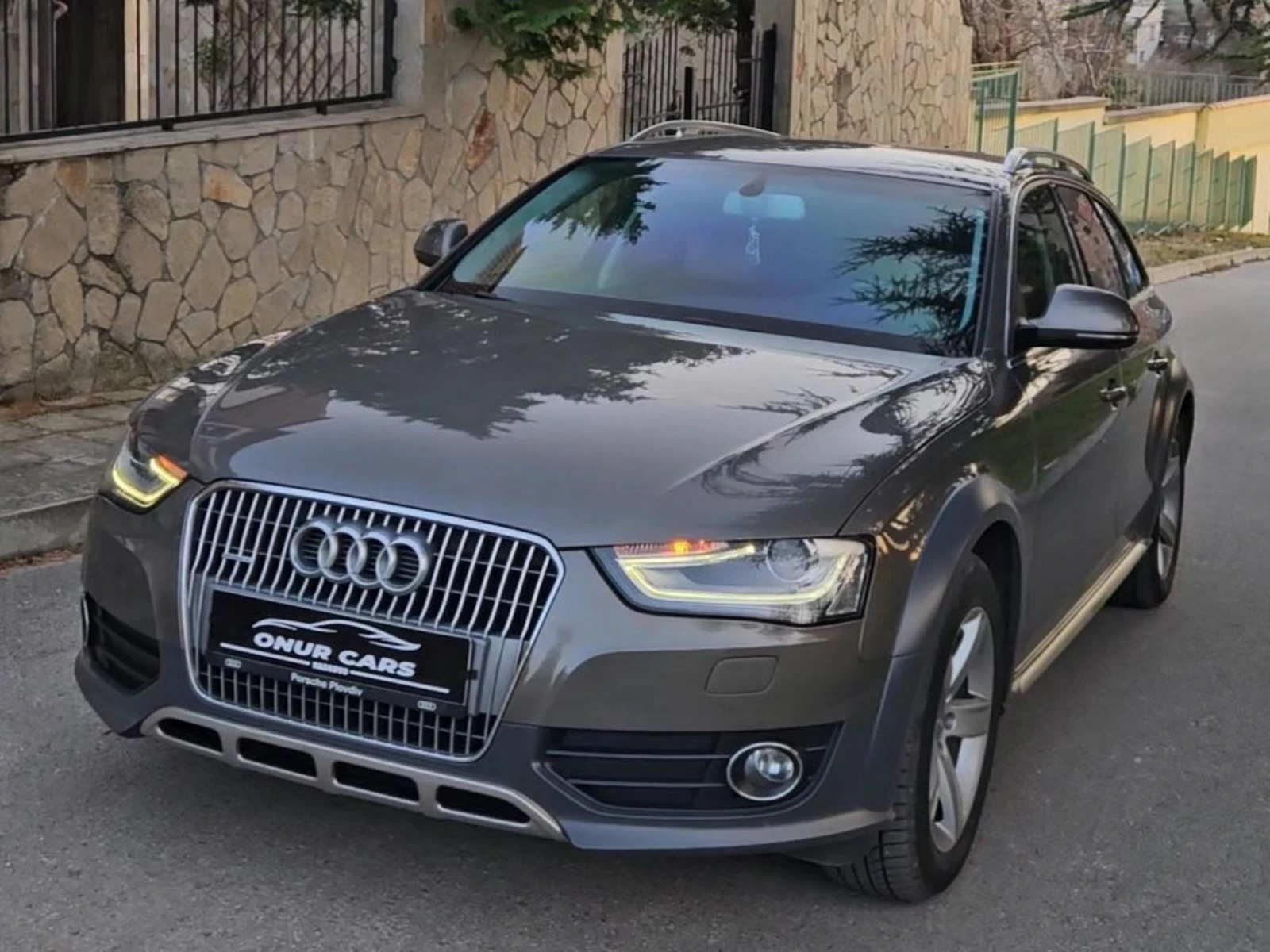 Audi A4 Allroad 2.0 TDI QUATTRO /NAVI/CARPLAY/BI-XENON LED/KEYLESS | Mobile.bg � ����������� 1