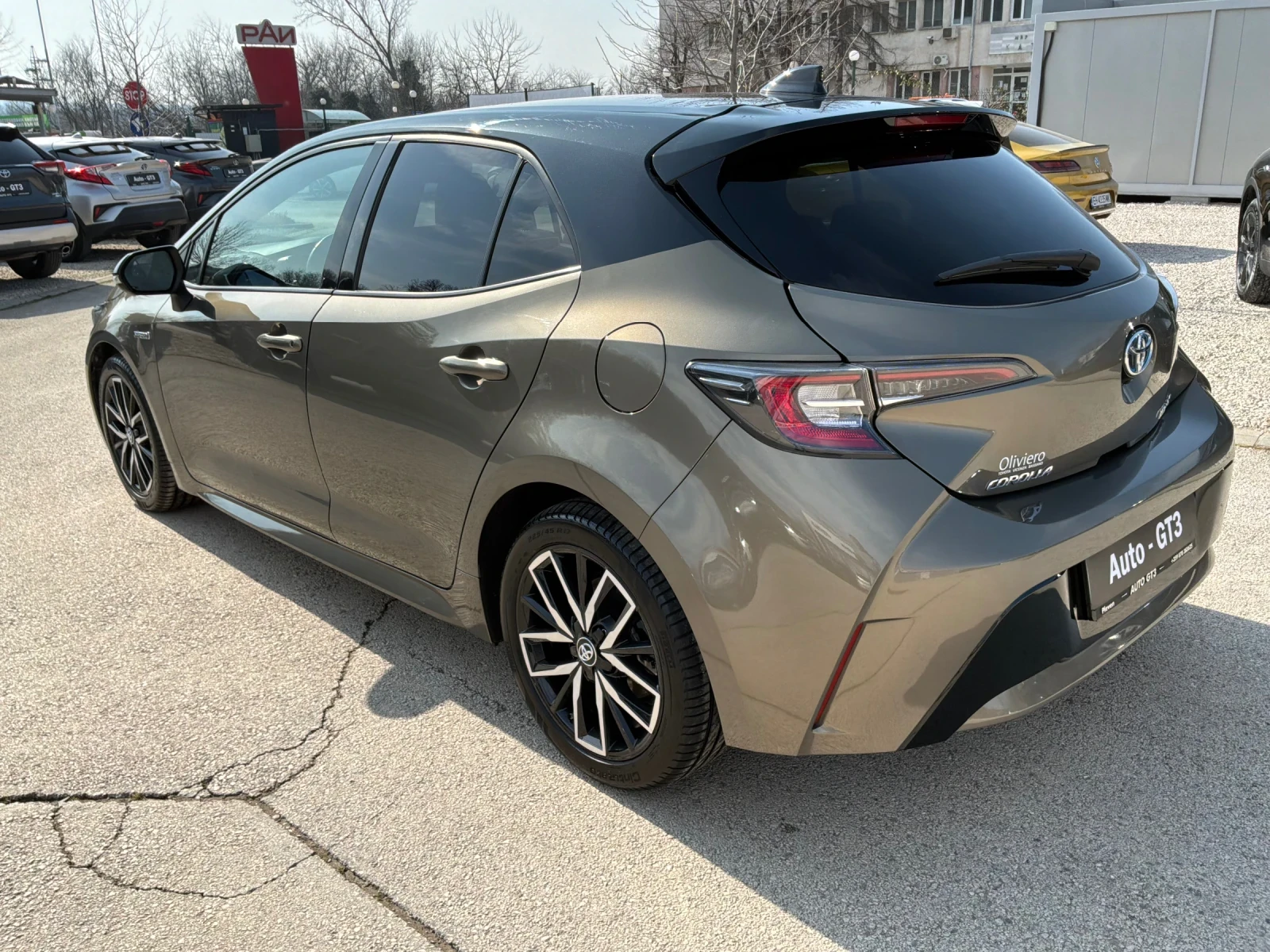 Toyota Corolla 1.8h 122k.s с Гаранция  - изображение 6