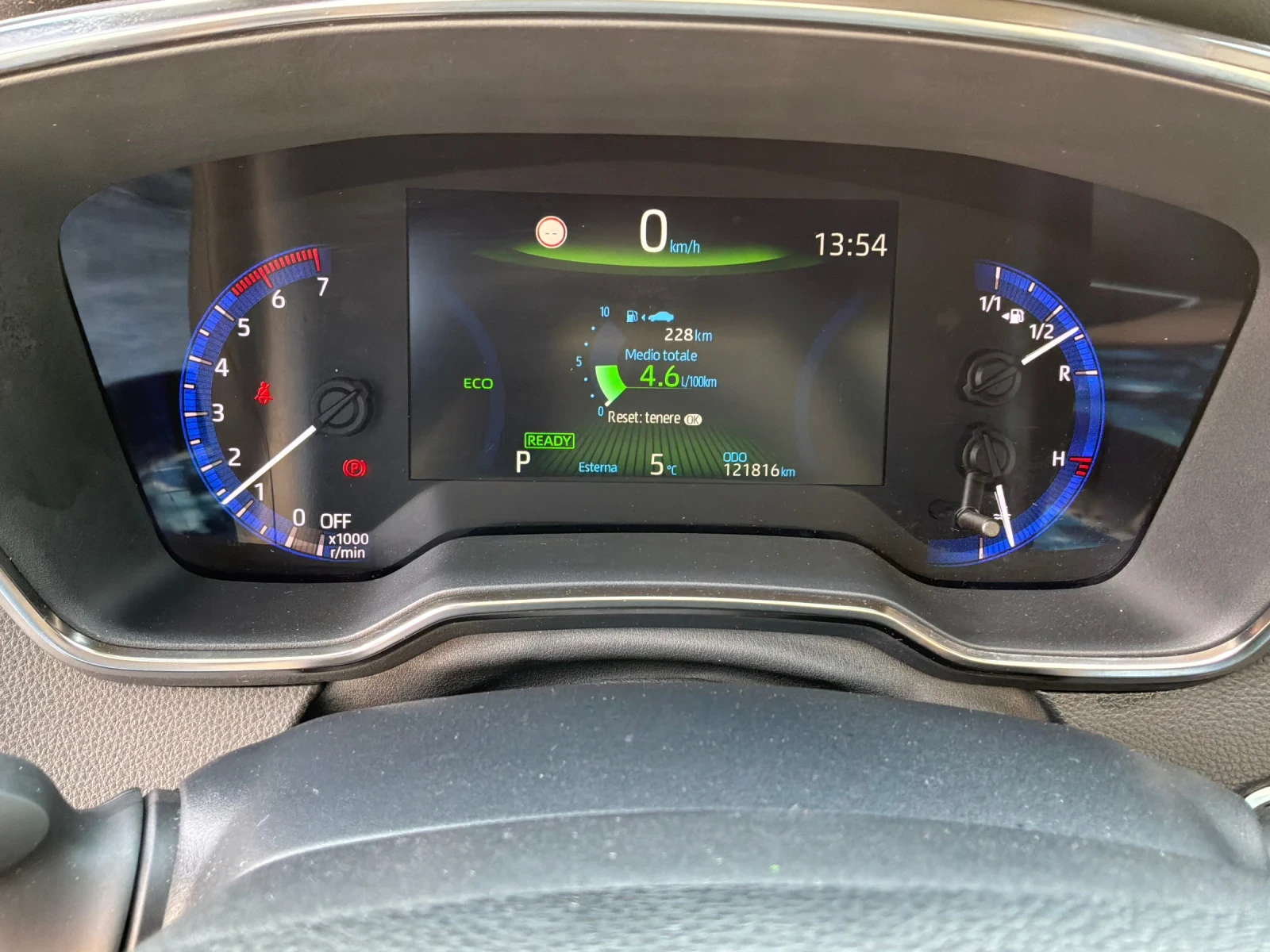 Toyota Corolla 1.8h 122k.s с Гаранция  - изображение 9