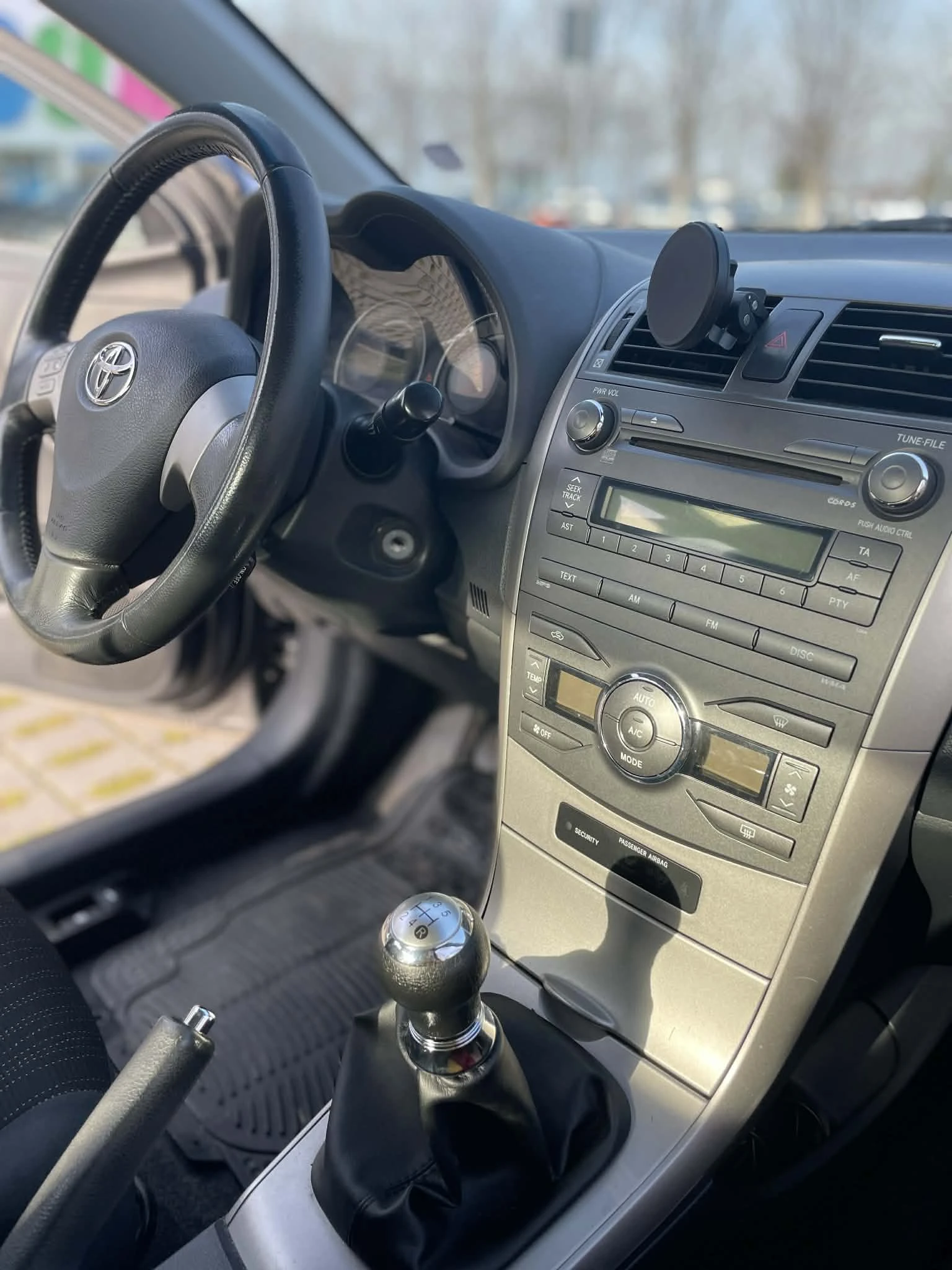 Toyota Corolla  - изображение 6