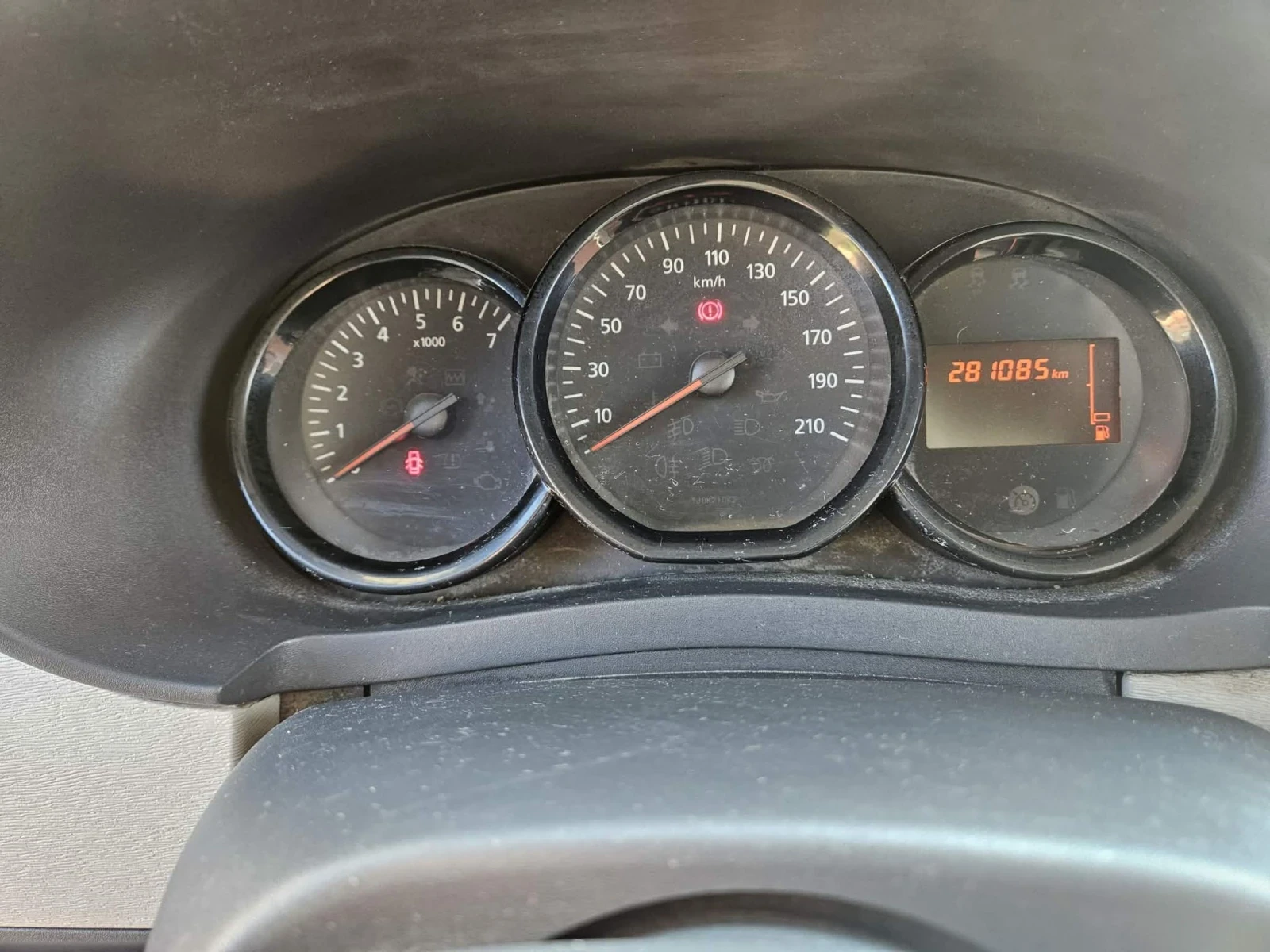 Dacia Dokker 1.6 LPG, снимка 10 - Автомобили и джипове - 53736568