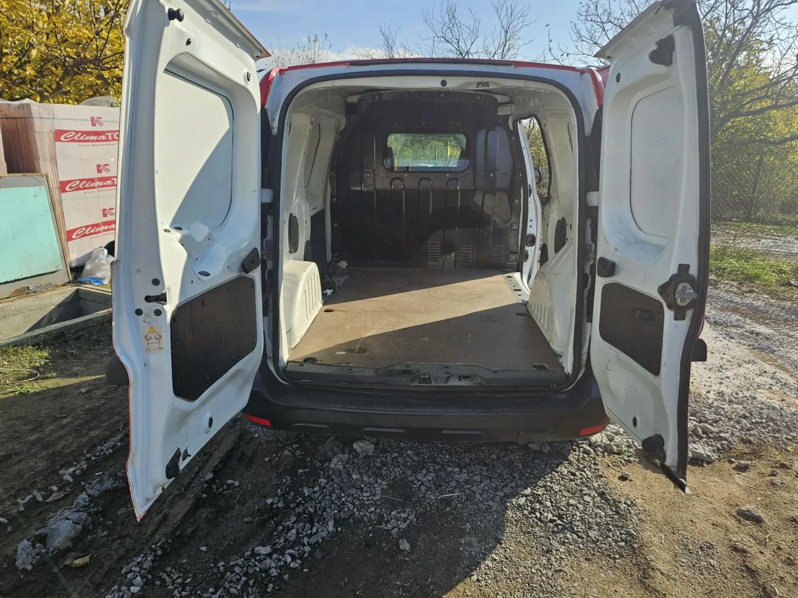 Dacia Dokker 1.6 LPG, снимка 6 - Автомобили и джипове - 53736568