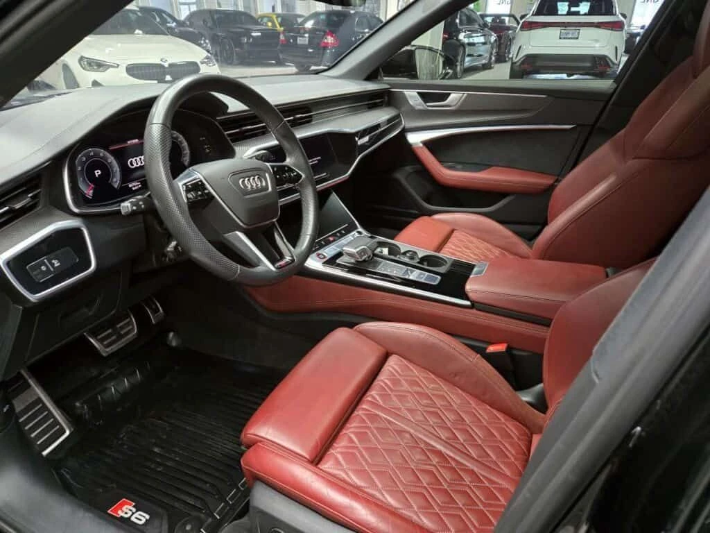 Audi S6 BLACK OPTICS| 21 WHEELS| CARBON FIBER| CARFAX, снимка 11 - Автомобили и джипове - 53912613