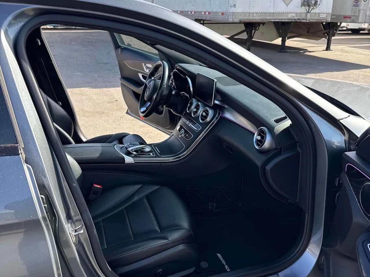 Mercedes-Benz C 300 * CARFAX * Панорама * Амбиентно * , снимка 13 - Автомобили и джипове - 54048234