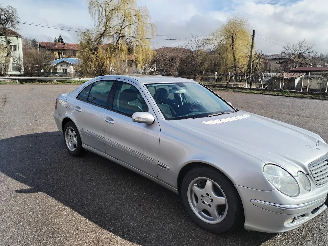 Mercedes-Benz E 200 1.8