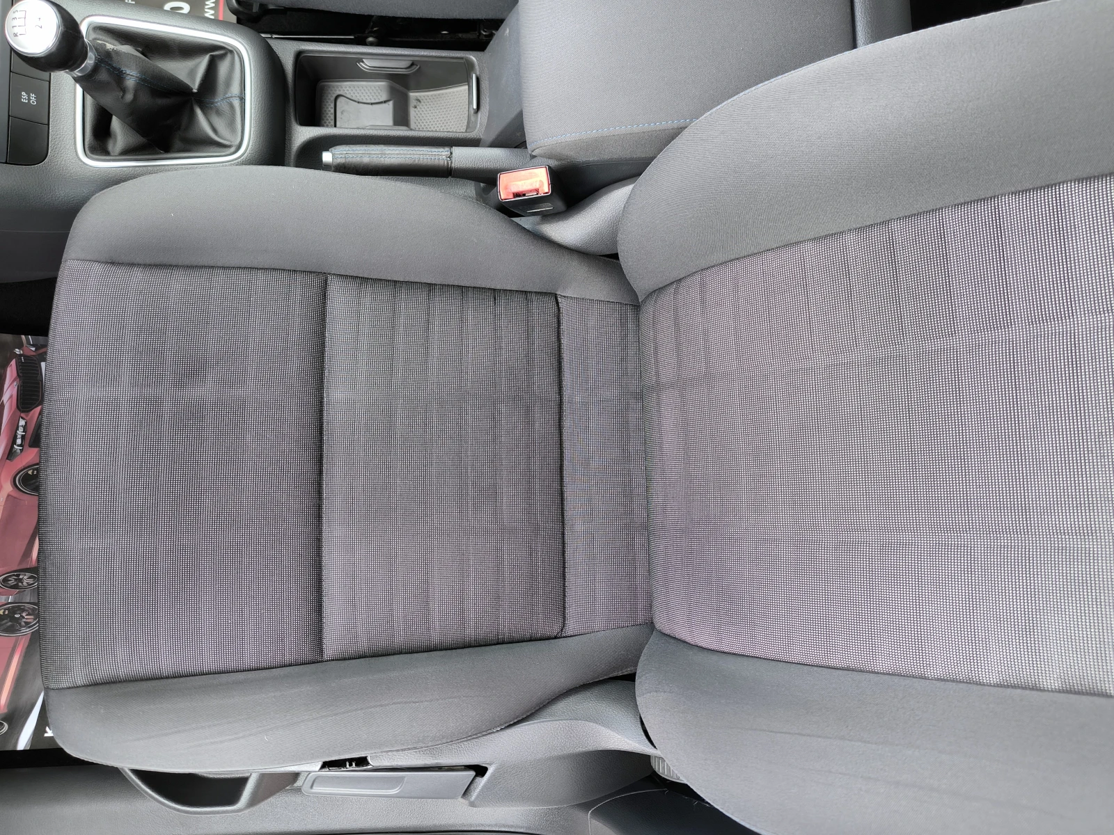 VW Golf Plus 1.9tdi TOUR, снимка 12 - Автомобили и джипове - 54236165