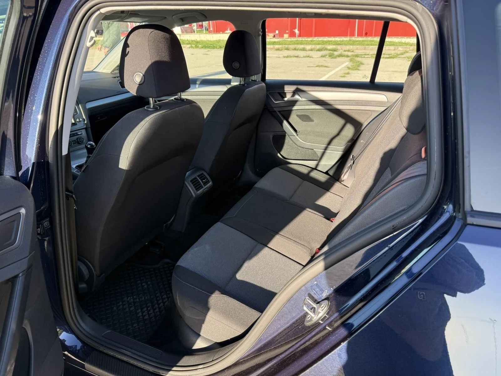 VW Golf, снимка 7 - Автомобили и джипове - 54346031