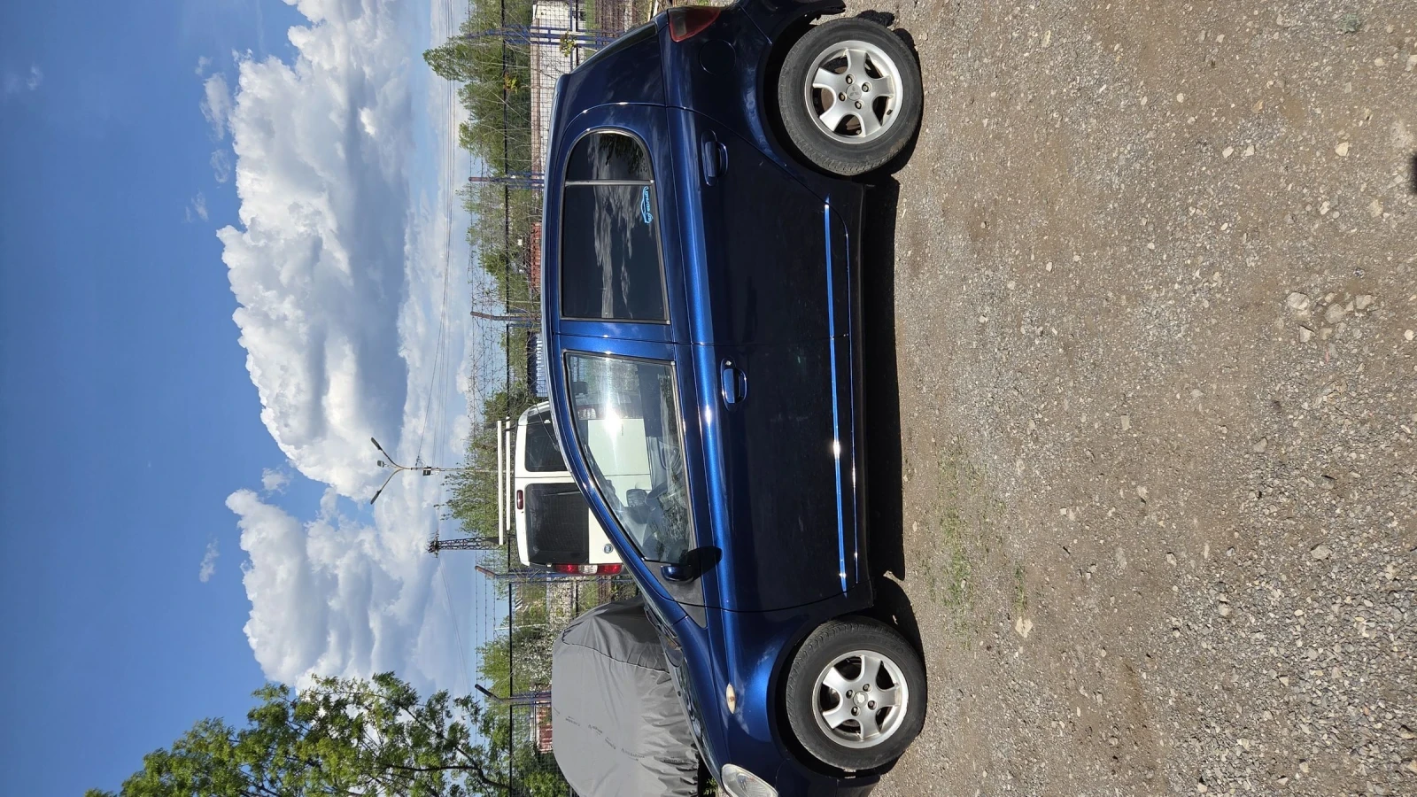 Toyota Yaris 1.4 D-4D, снимка 8 - Автомобили и джипове - 54348274