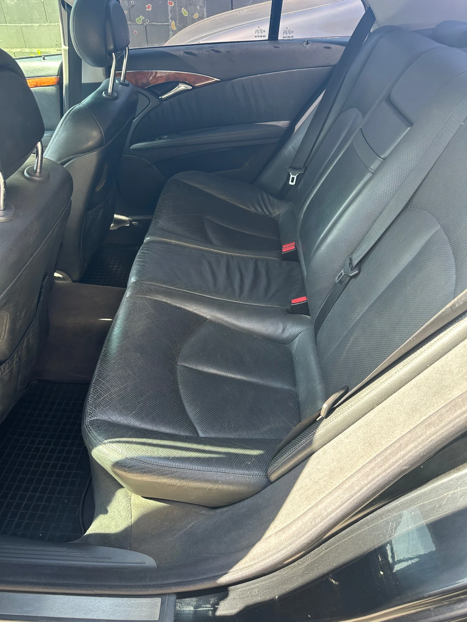 Mercedes-Benz E 320, снимка 8 - Автомобили и джипове - 54372220