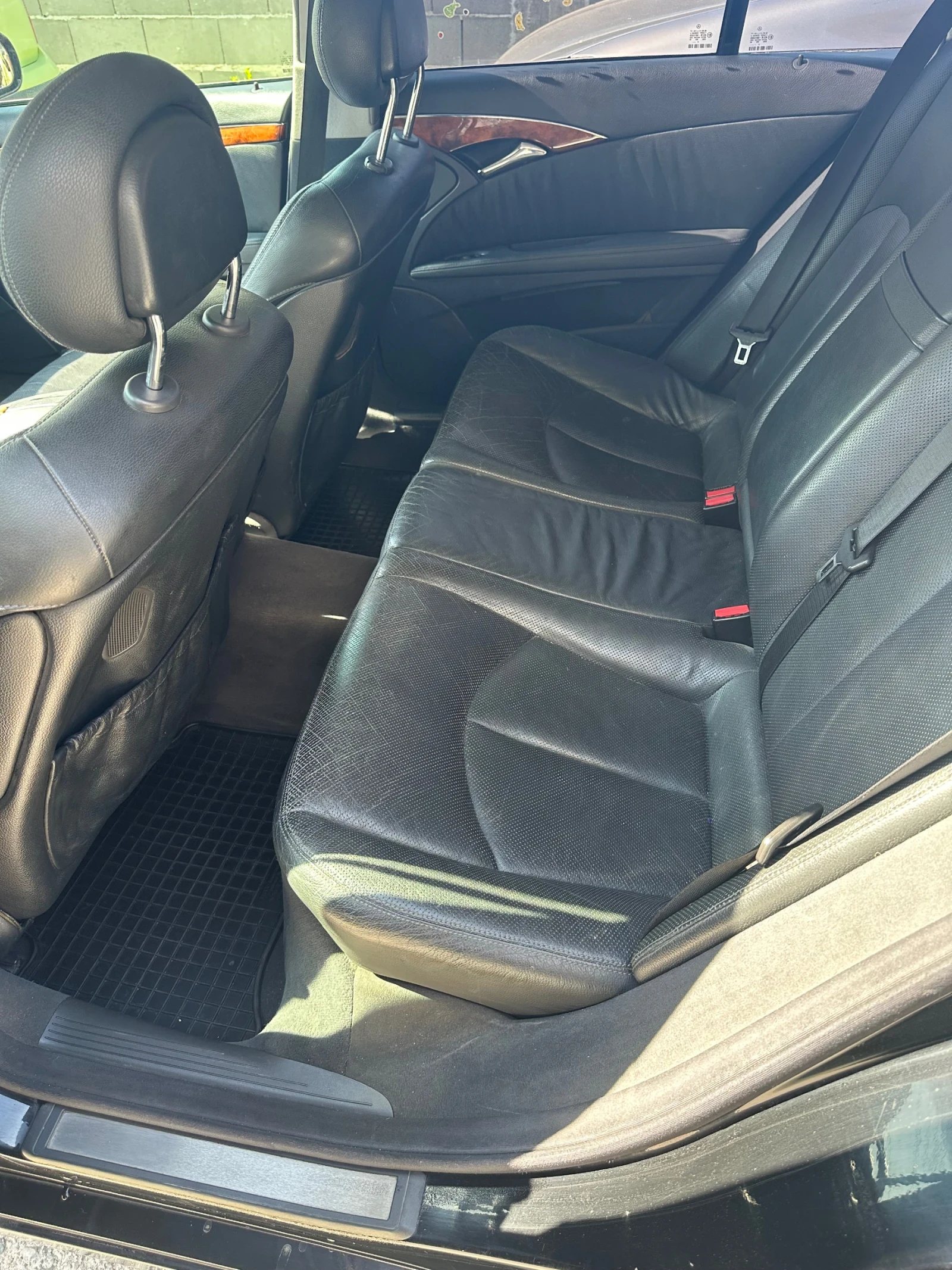 Mercedes-Benz E 320, снимка 10 - Автомобили и джипове - 54372220
