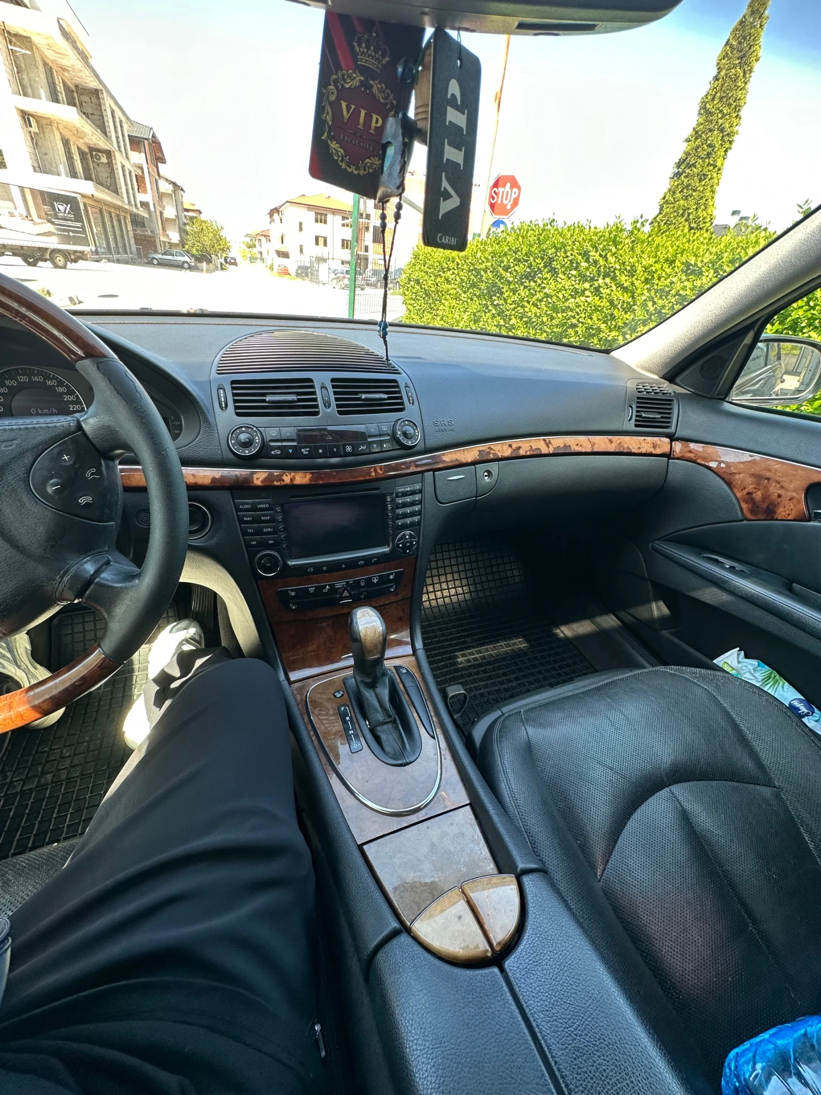 Mercedes-Benz E 320, снимка 6 - Автомобили и джипове - 54372220