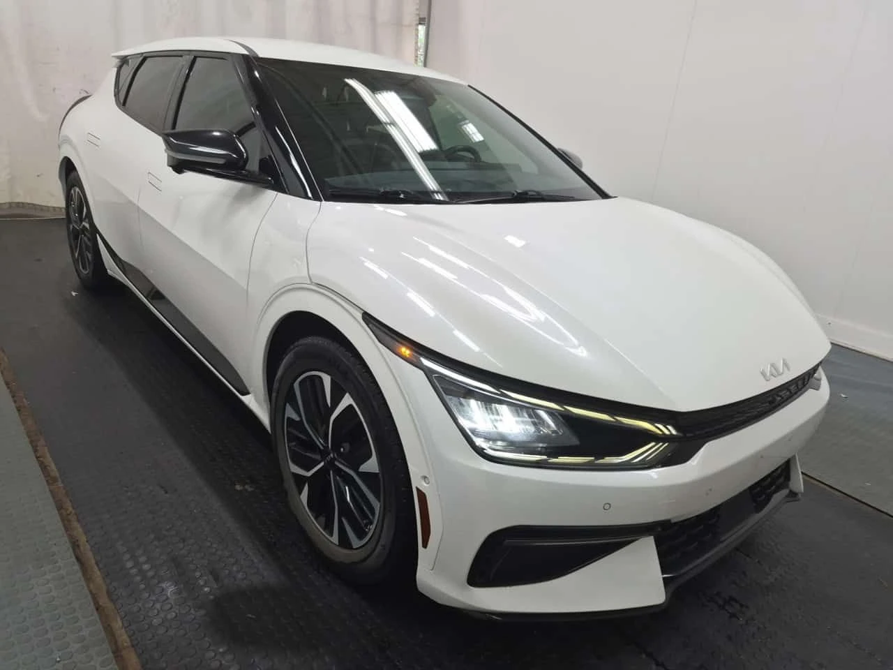 Kia EV6 LONG RANGE GT LINE 1 4D UTILIT  CARFAX, снимка 2 - Автомобили и джипове - 55011956