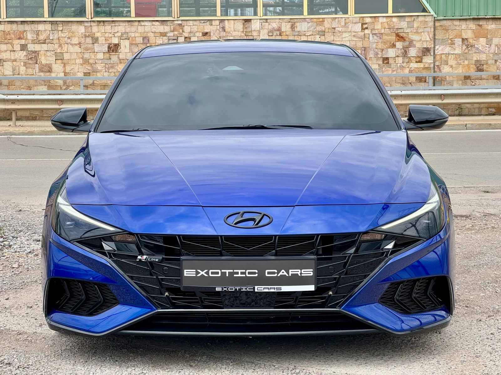 Hyundai Elantra 1.6 Turbo ! N Line ! Sports !, снимка 2 - Автомобили и джипове - 55434058