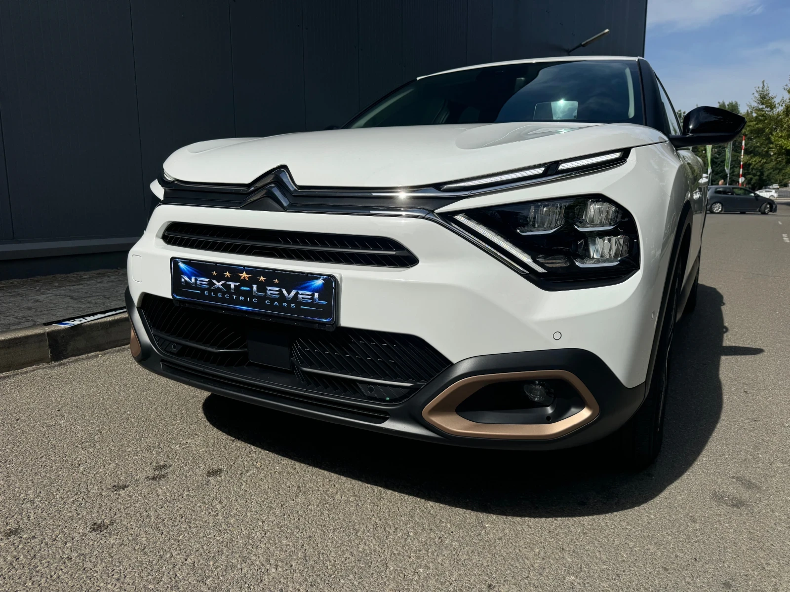 Citroen C4 НАЛИЧЕН ГАРАНЦИОНЕН 13600 КМ ТЕРМОПОМПА , снимка 2 - Автомобили и джипове - 55774776